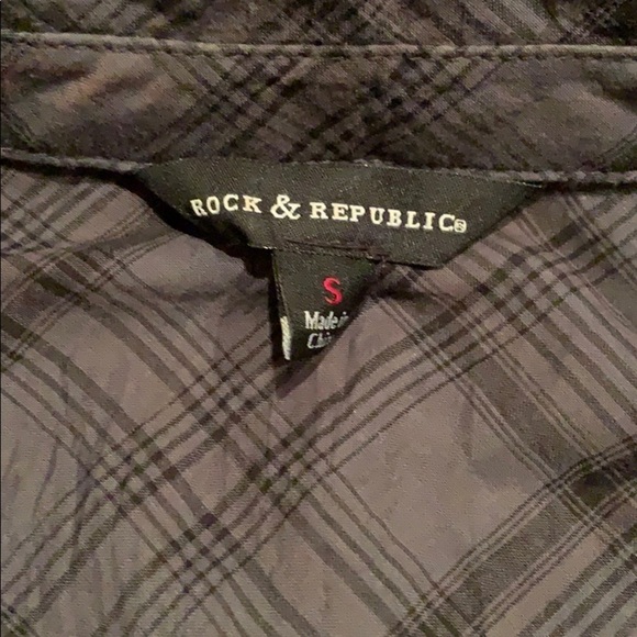 Rock & Republic blue/gray plaid shirt with rivets - Picture 7 of 8